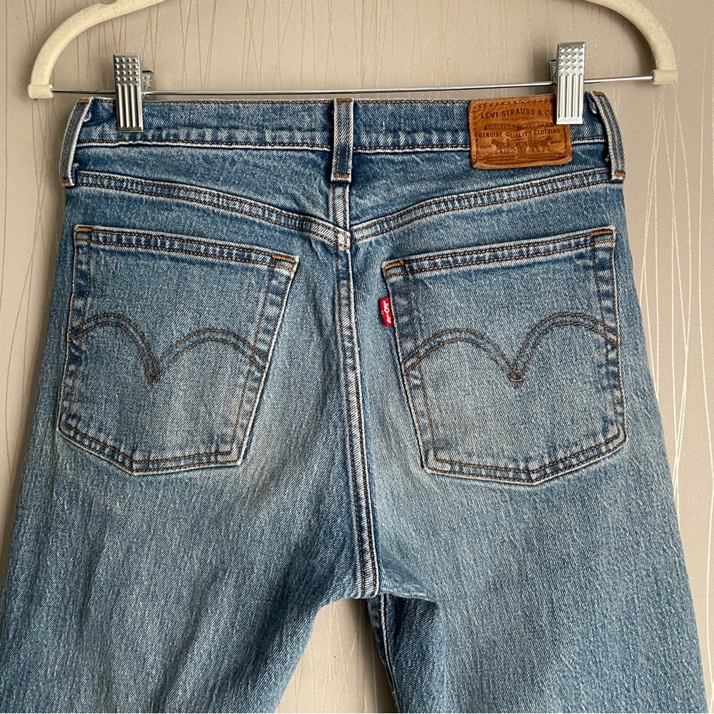 Levi's Wedgie Icon Fit Jeans These Dreams - Picture 8 of 13